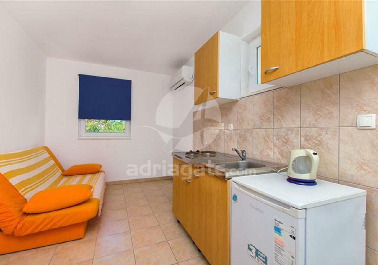 Apartments Iva ロゴズニッツァ エクステリア 写真